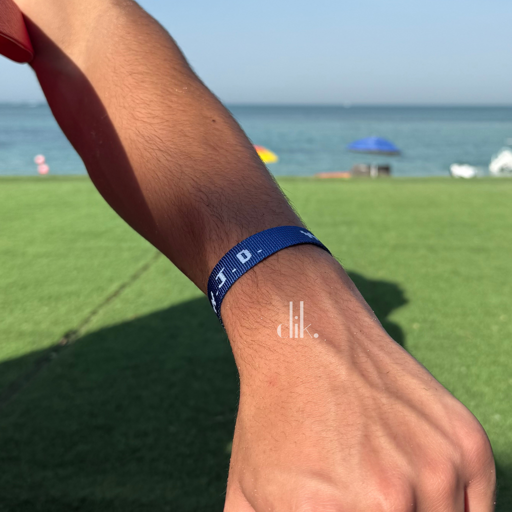 Deep Blue Bond bracelet by Clik